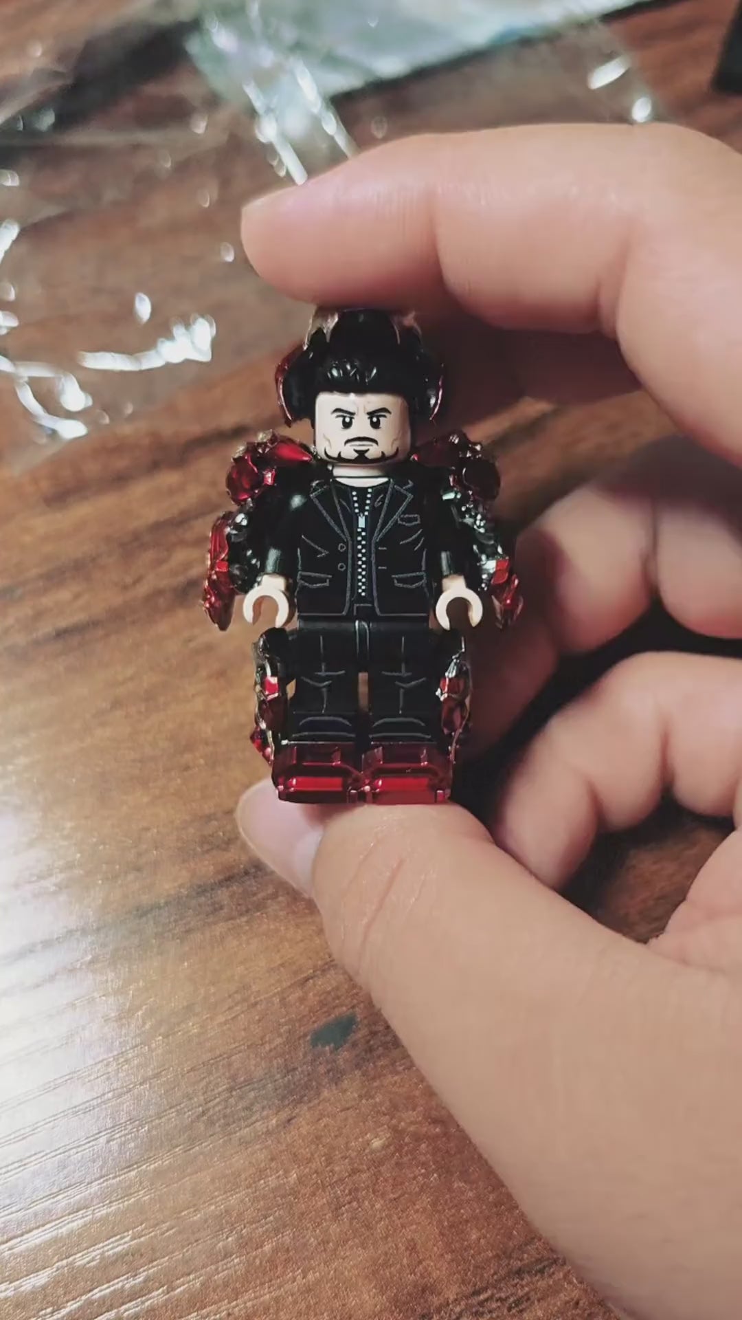 Demonstration of the red metallic MK47 opening armor shell; minifigure not included
